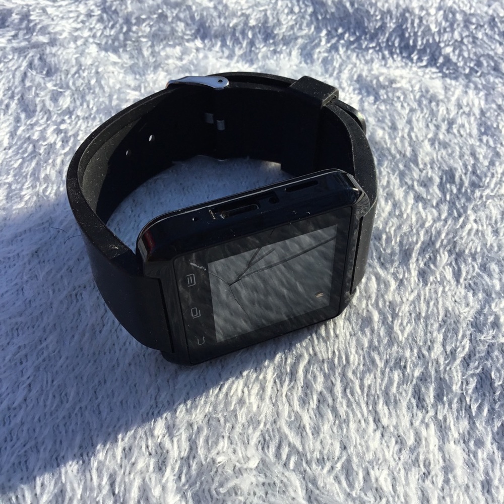 Generic Smart Watch - Picture 2 of 5